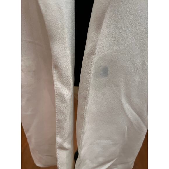Dakota Blue Crepe Blazer - White (Size XXL) Small Stain - See photos - Picture 6 of 11